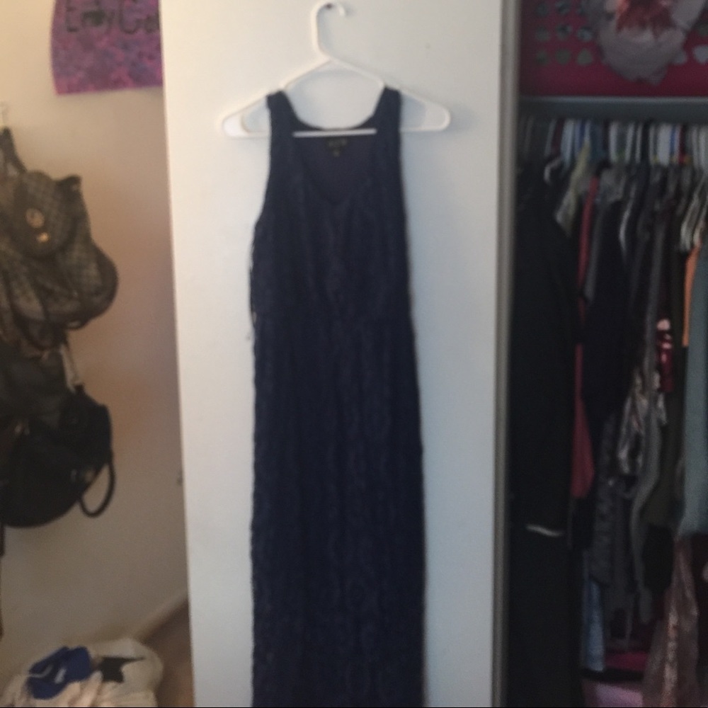 Long blue dress